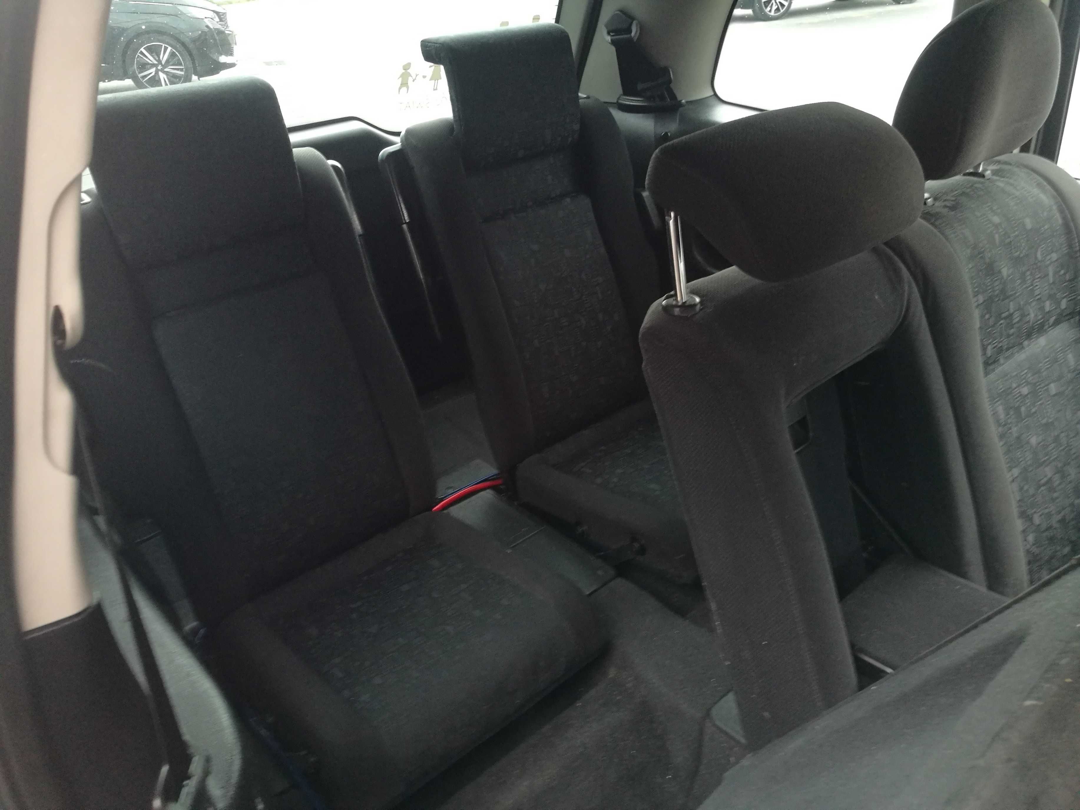 KLIMA Sprawna.. 7 osobowa.. Ekonomiczny-ZAFIRA-r2000. poj1.8benz.