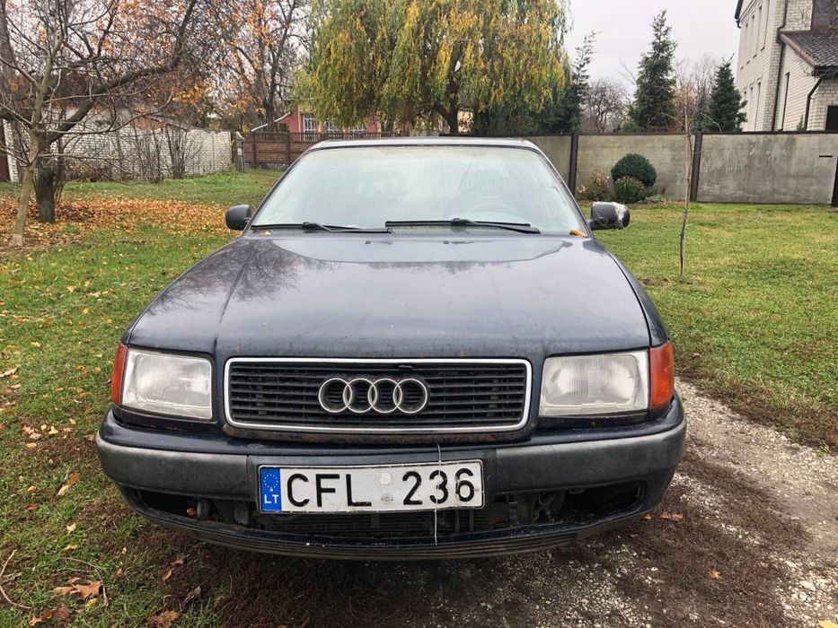 Audi 100 2.3 газ/бензин на полном ходу, технически в неплохом состояни