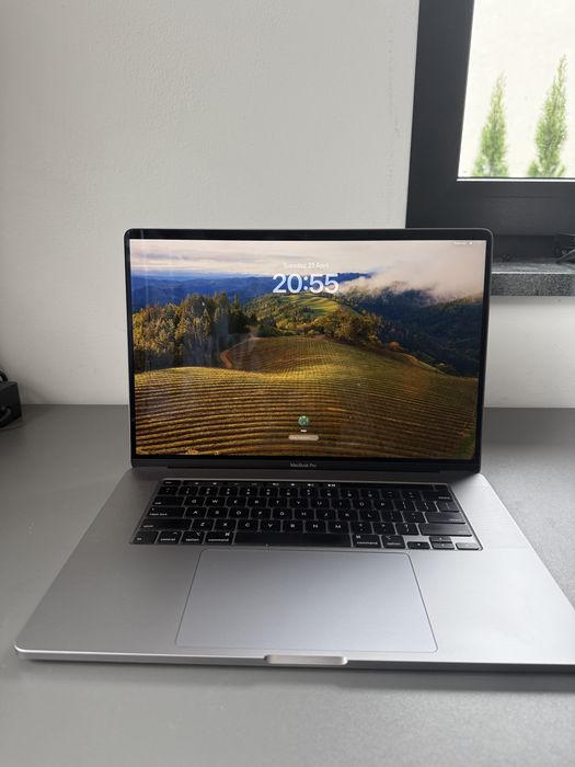 MACBOOK PRO| i9 |32GB | 512GB SSD | | A2141| VAT