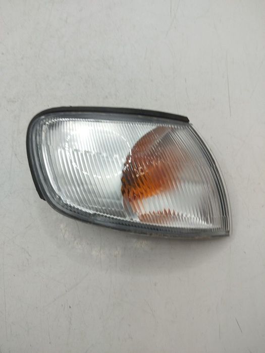 Farolim De Pisca Frente Dto Nissan Almera I (N15)