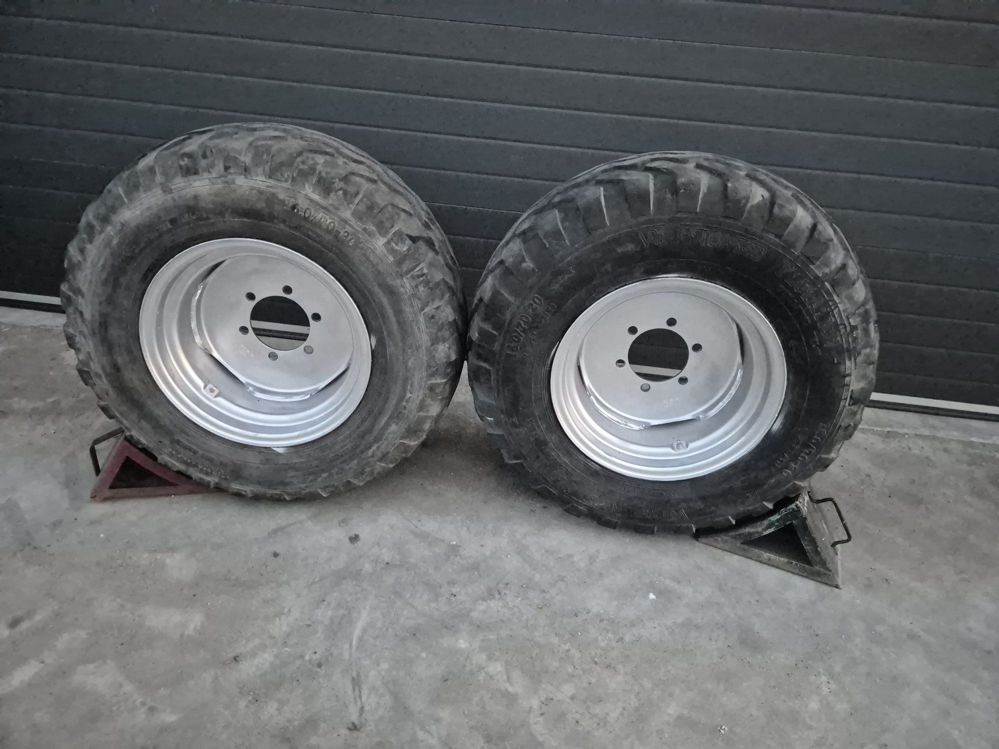 Koła 16/70 R20 400 R20, szerokie 6 otworów przyczepa, beczkowóz, prasa