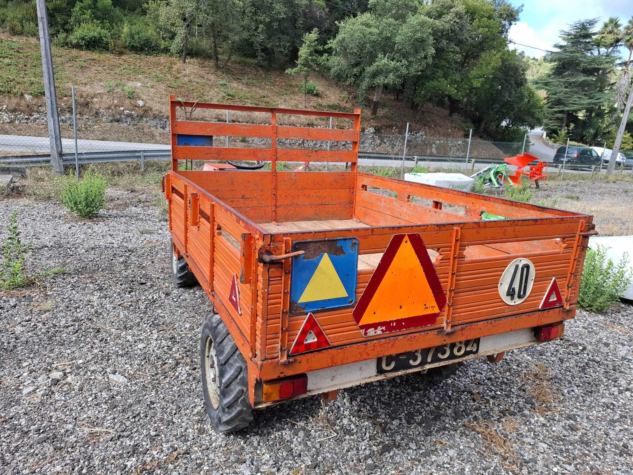 TRATOR AGRICOLA (TRATO-CARRO)