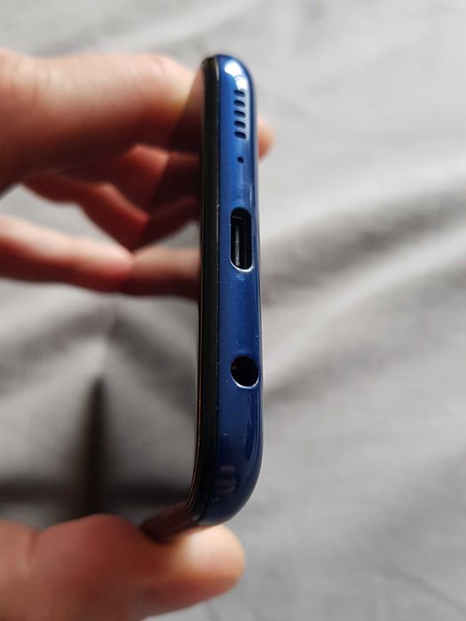 Samsung Galaxy A20e smartfon dual sim  - stan idealny!