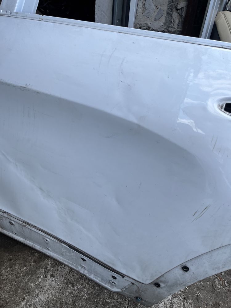 Jeep Cherokee kl usa 2014-20 двері задні ліві під відновлення