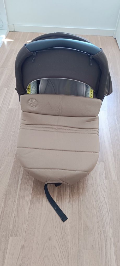 Carrinho bebé 3 em 1 Muum by Jané com acessórios