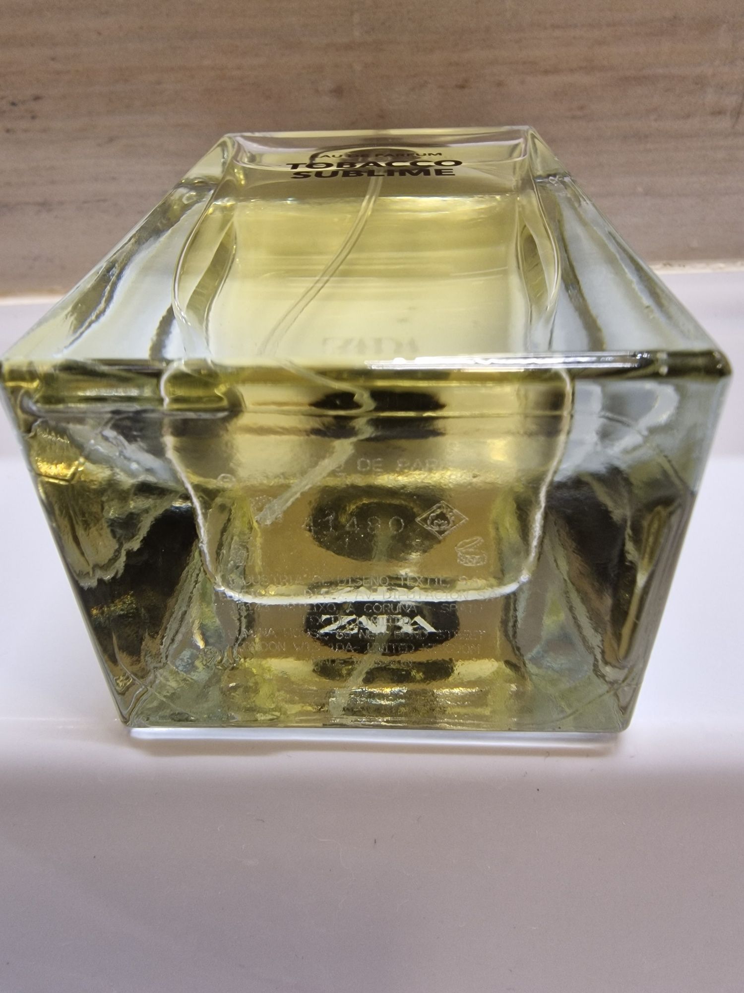 Чоловіча парфумована вода Zara Tobacco Sublime
