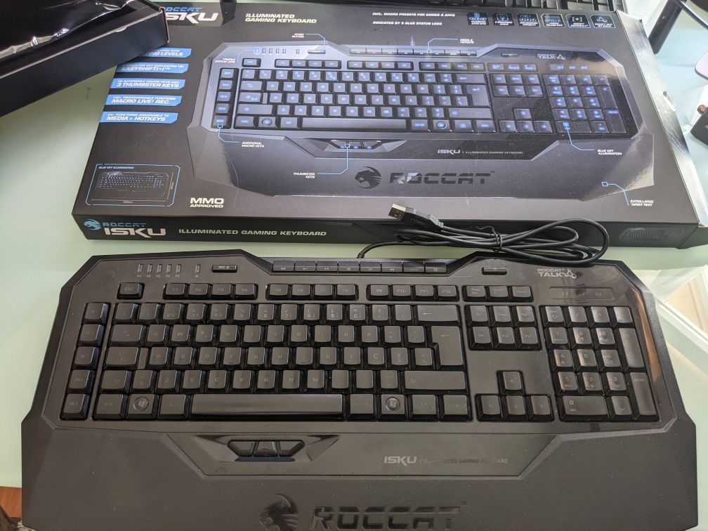 Roccat Isku layout PT