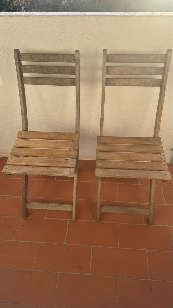 Mesa e Cadeira para exterior