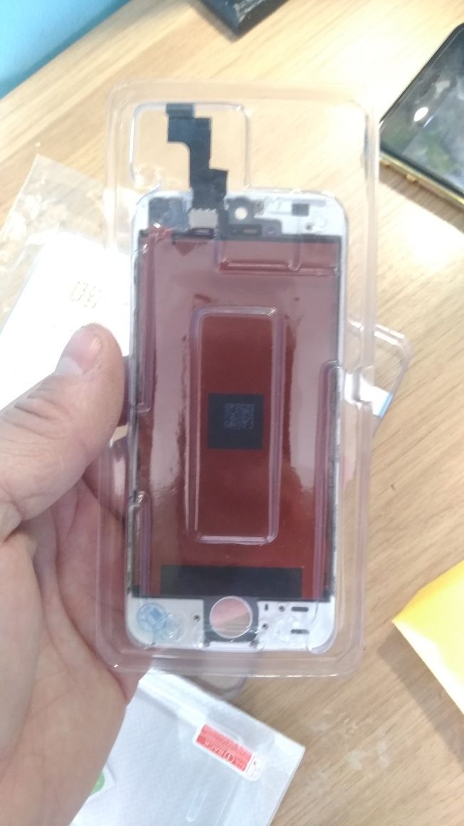 LCD iphone 5s branco com capa protetora e película