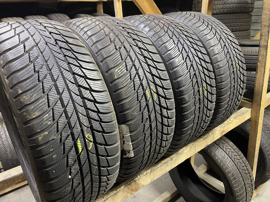 Комплект зими 215/55R17 Bridgestone BLIZZAK LM001 4шт 8мм