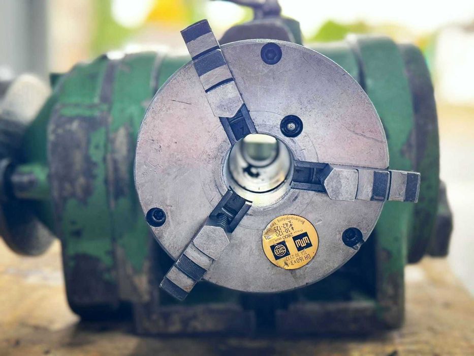 Przyrząd podziałowy podzielnica fi 160 mm do frezarki