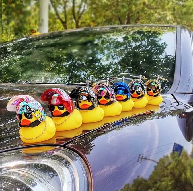 Pato decorativo motoqueiro para motos e carros ENTREGA GRÁTIS NOVO