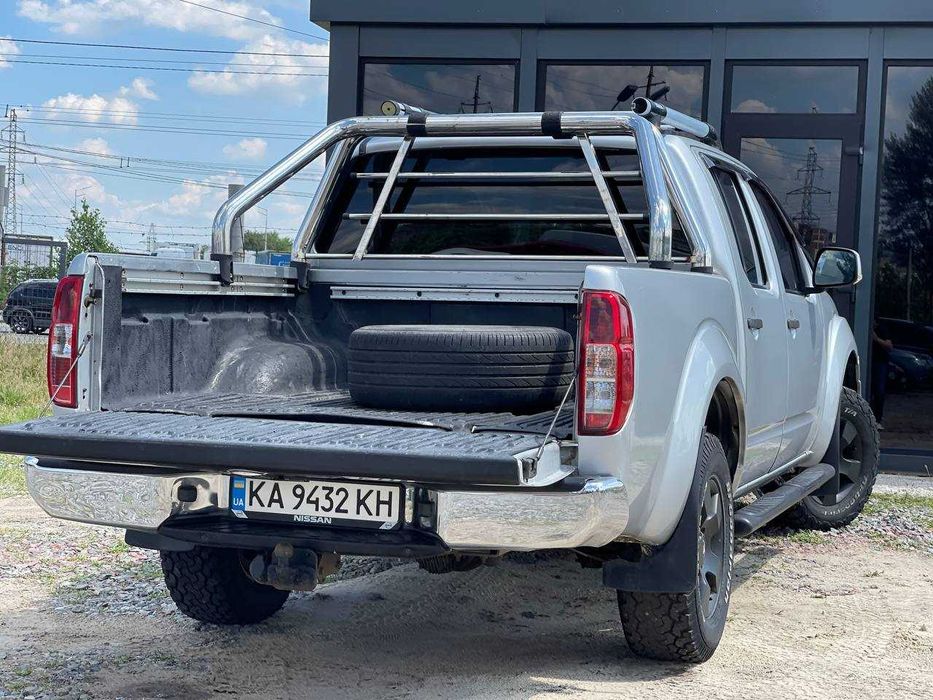 Nissan Navara 2.5 автомат