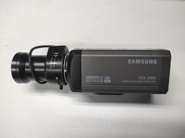 Kamera przemysłowa Samsung z obiektywem