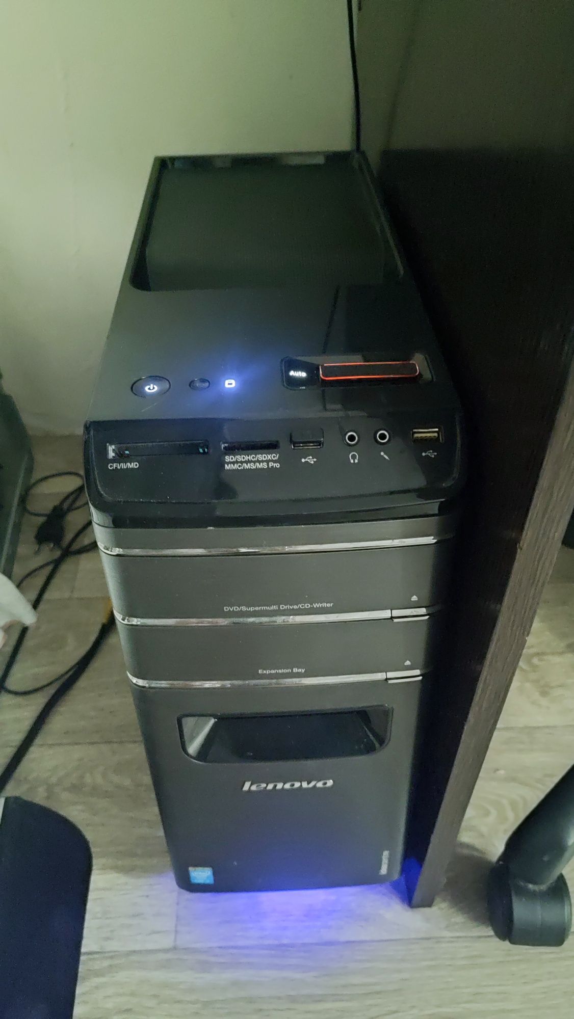 Срочно продам системный блок компьютера Lenovo