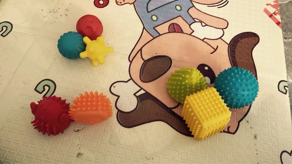 Масажні мʼячики, ортопедичні набори.