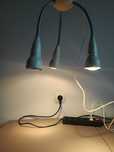 Lampa sufitową lub ścienna z trzema żarówkami E14 40W.