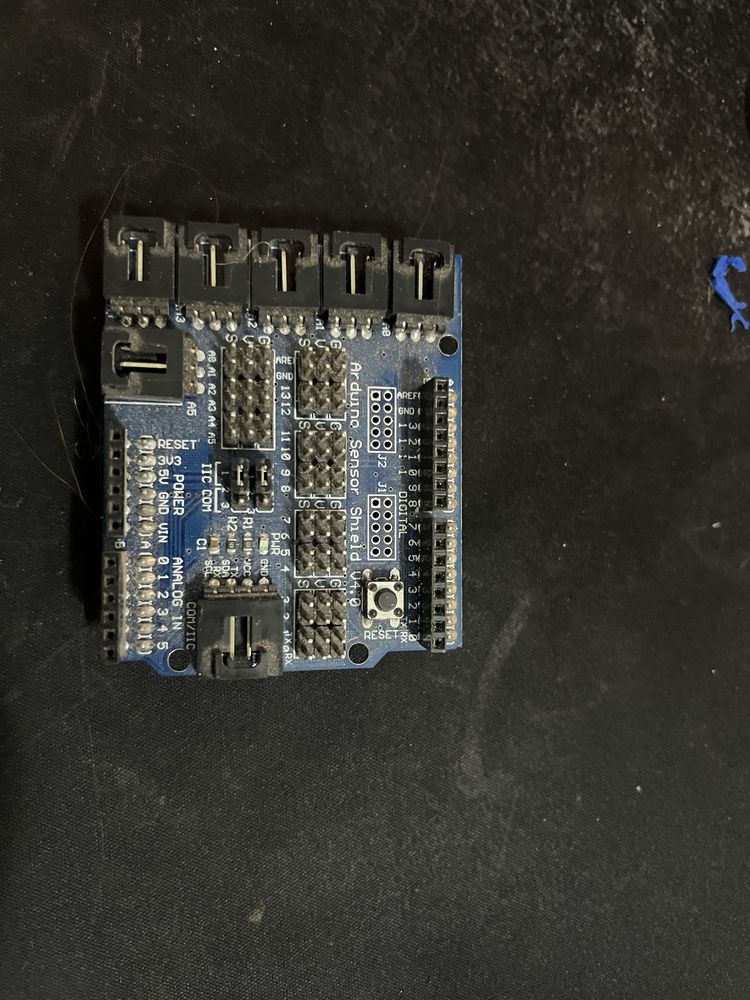 Arduino uno + плата розширення sensor shield