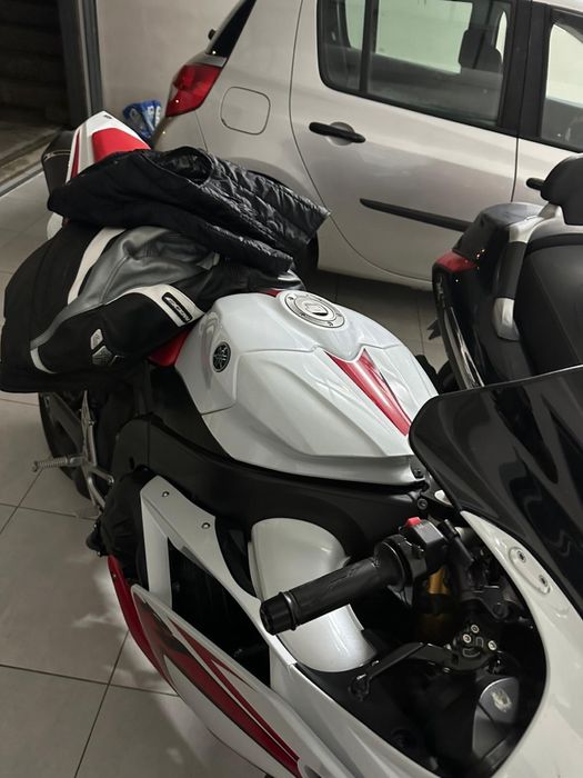 Vendo Yamanha r1