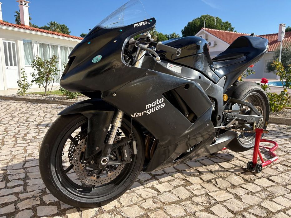 Kawasaki ZX  Zx6r sem matrícula para pista