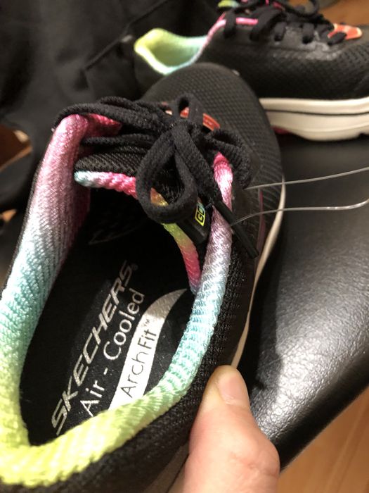 Жіночі кросівки Skechers 35 розмір