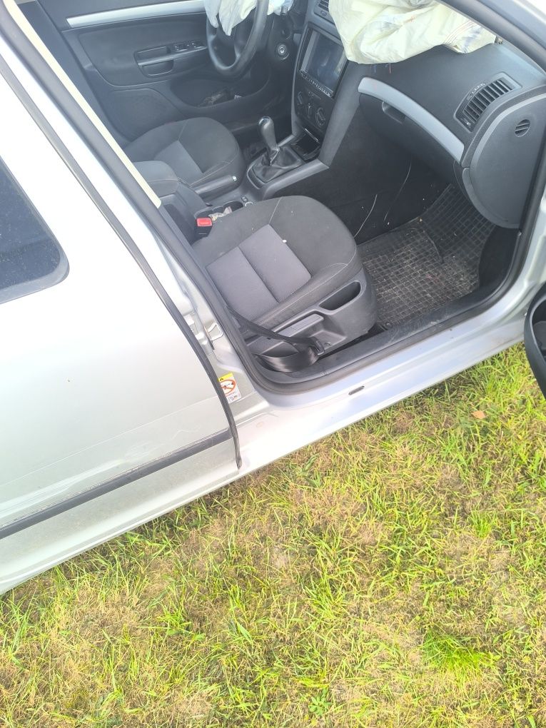 Skoda Octavia 2 2007 1.9tdi całość