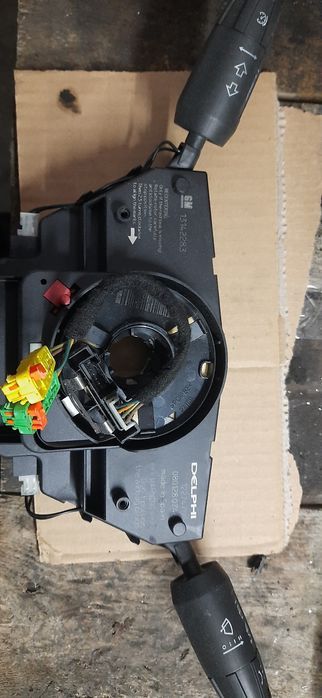 Przełącznik zespolony opel corsa D