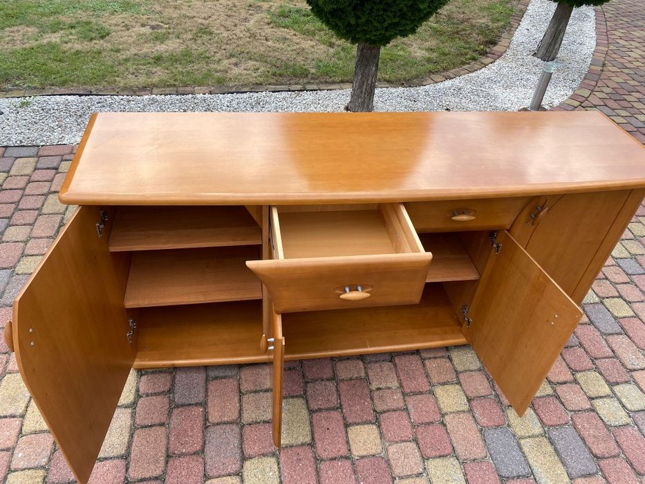 Komplet mebli drewnianych