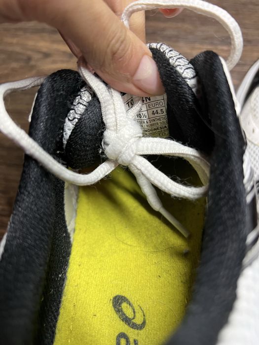 Чоловічі кросівки asics