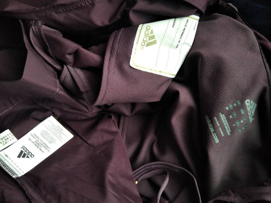 Adidas жилетка дощовик куртка жіноча