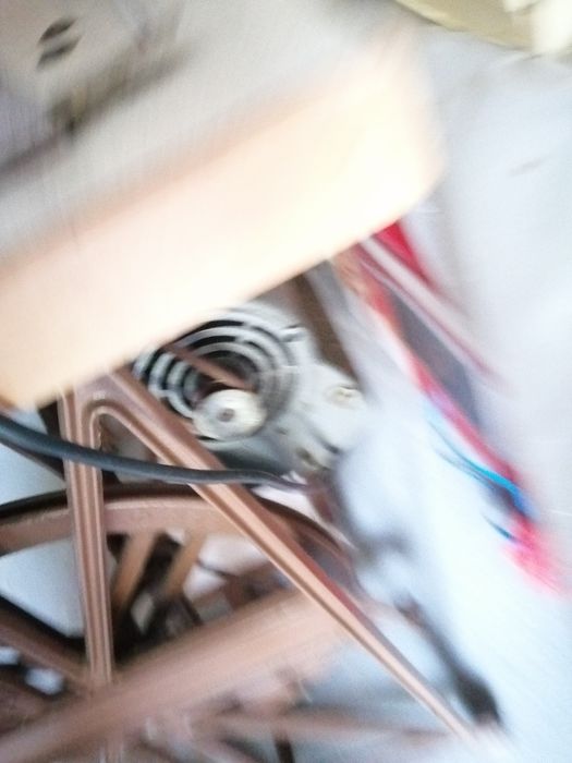 Vendo maquina de costura cabedais