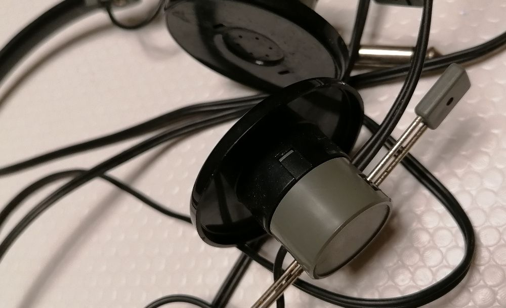 Auscultador AKG - K10