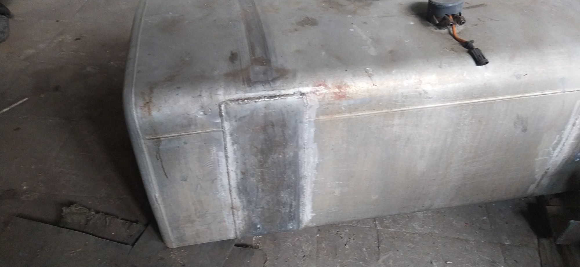 Продам паливний бак з Івеко