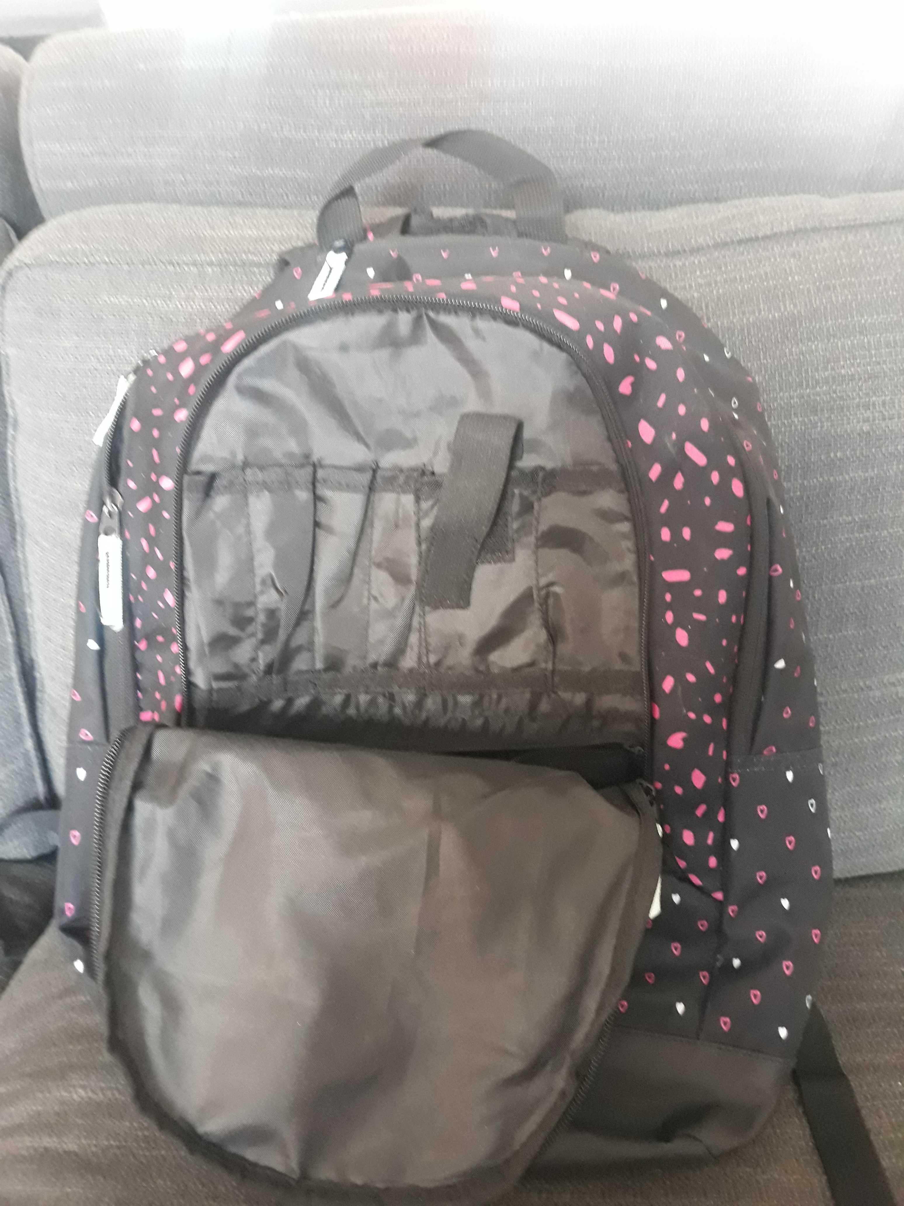 Vende-se  mochilas novas