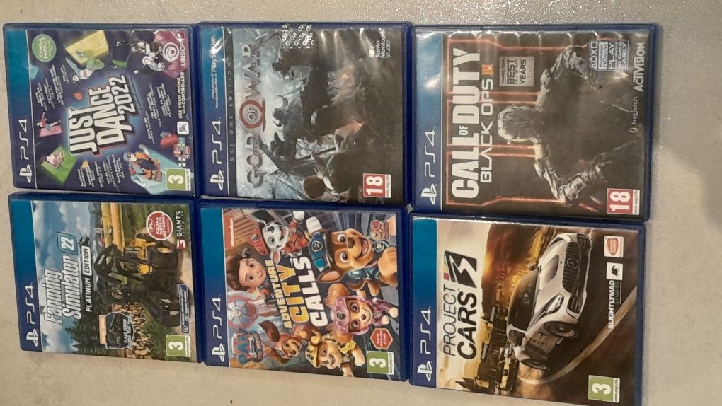 Konsola PS4 i cały osprzęt