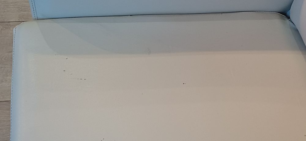 Sofa rozkładana z pojemnikiem