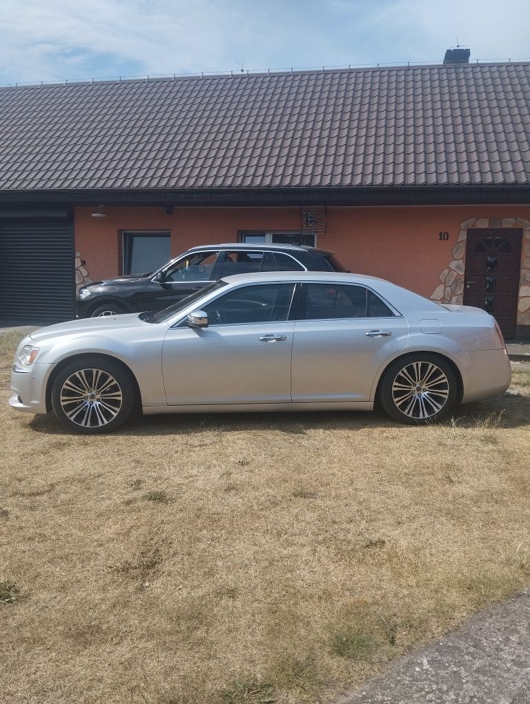 Lancia Thema Chrysler 300C 3.0 CRD 2012 r