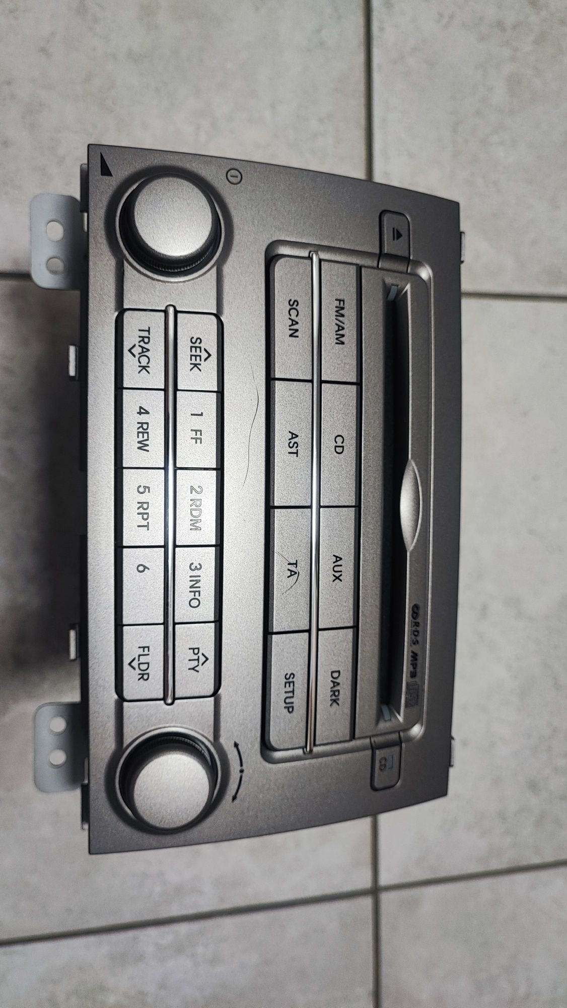 Radio Samochodowe do Hyundaia i20 2011r.
Stan, j
