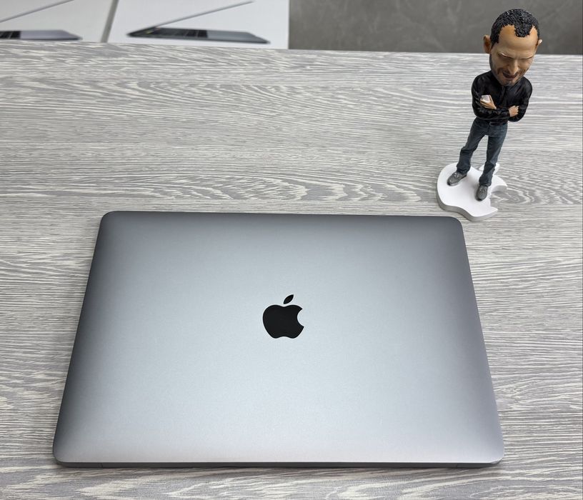 MacBook Air 13  M1 / RAM 8 / SSD 1 TB / Space Grey / 2020