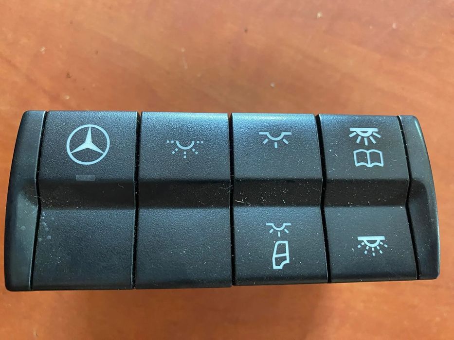 MERCEDES ACTROS MP4, AROCS - PRZEŁĄCZNIK. DOSTĘPNE O RÓZNYCH NUMERACH