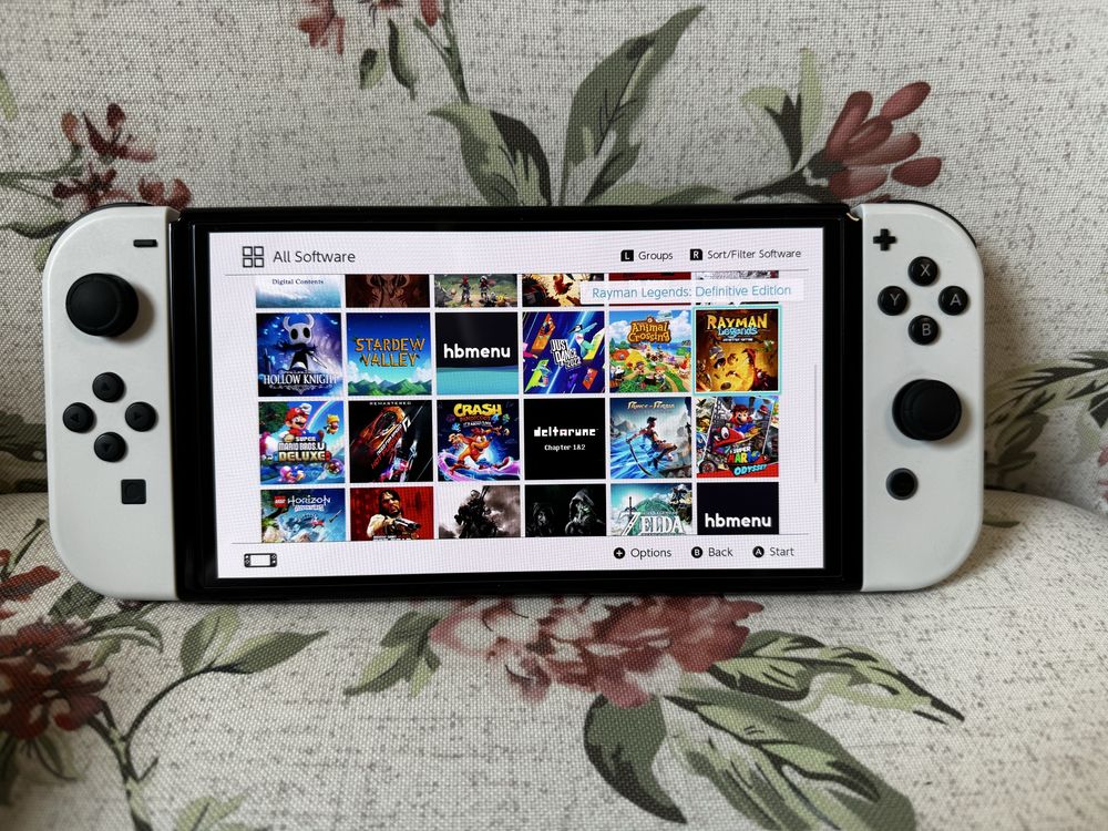 ZESTAW Przerobione Nintendo Switch Oled CFW Jailbreak jak nowe