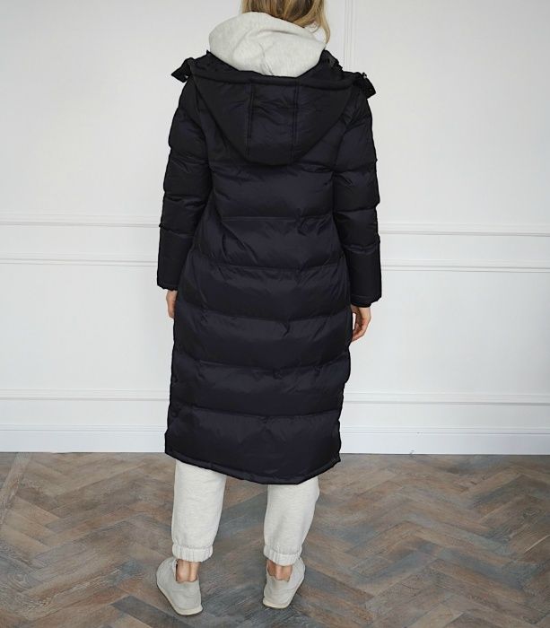 Классический длинный стеганый пуховик на все времена