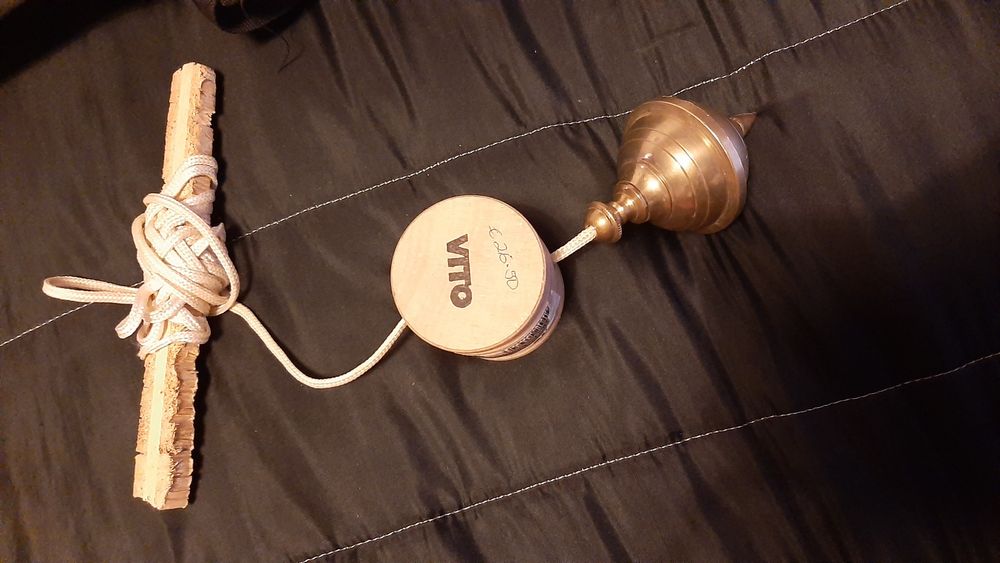 Prumo de latão novo