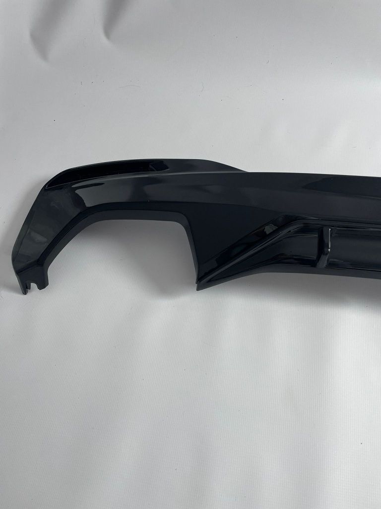BMW G30 G31 Tylny Dyfuzor Dokładka Spoiler 530D Look Czarny Połysk
