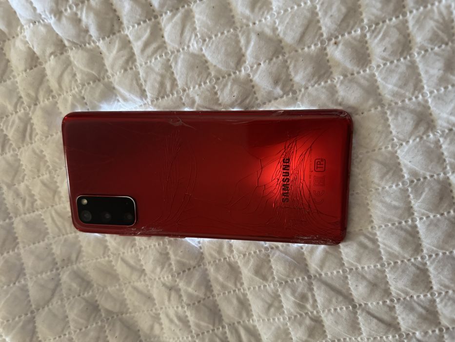 SAMSUNG Galaxy S20