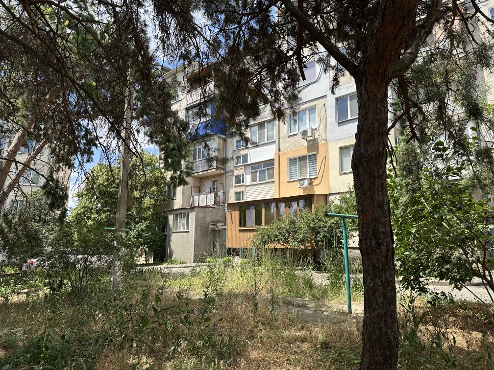 Продам 3х комнатную квартиру в центре Матвеевки по ул. Лесная