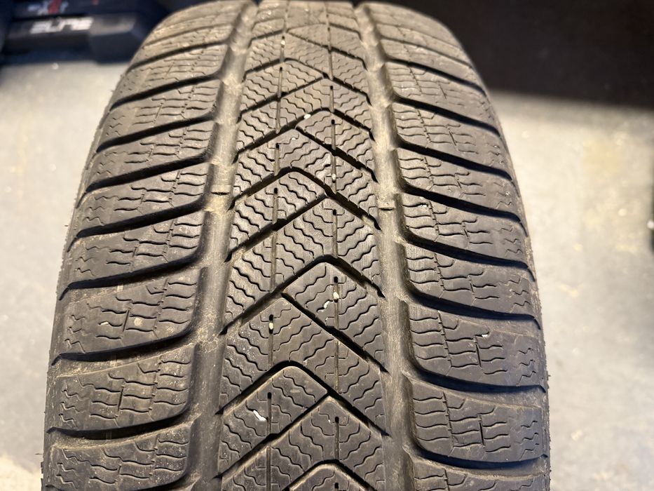 Pirelli Sottozero 3 245/40/19 Runflat RSC * BMW 6,5mm 1 szt.
