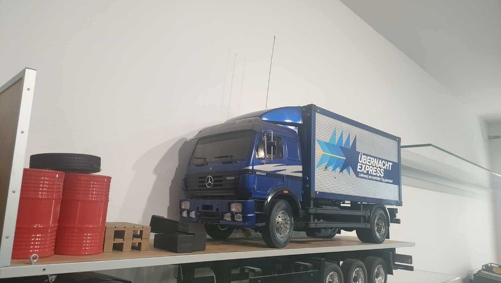 Model rc Mercedes-Benz 1850L Tamiya 56307