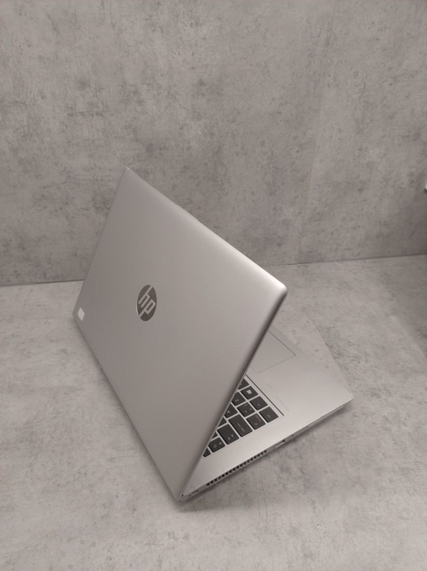 HP Probooka 645 G4 Ryzen 3/24gb tam/256 SSD  win 11