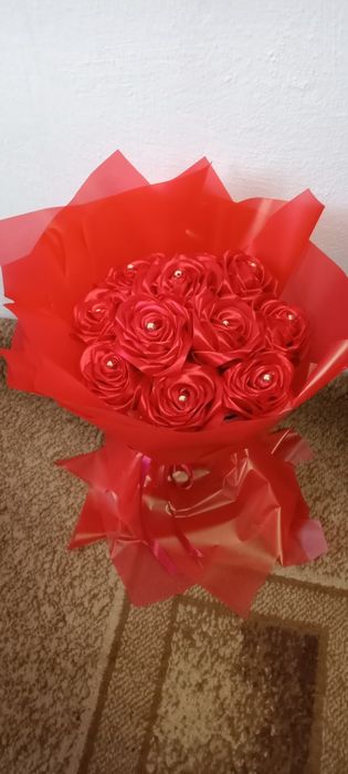 Продаю букети з атласних стрічок